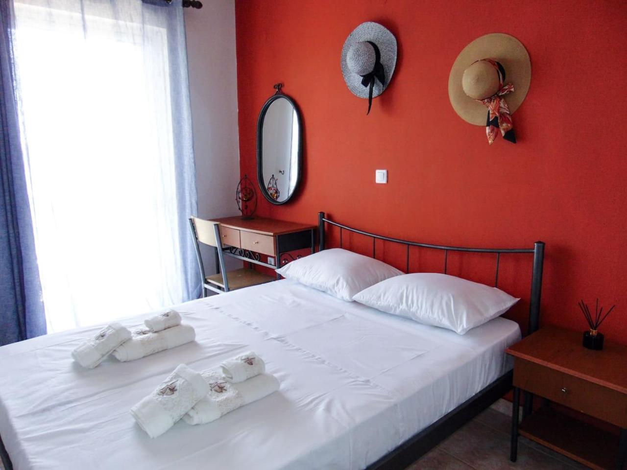 The Orange Cactus Apartment Sparta Ngoại thất bức ảnh